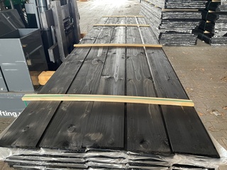 Ca. 50x Zweeds Rabat Zwart Gecoat, 21x195mm, lengte 400cm